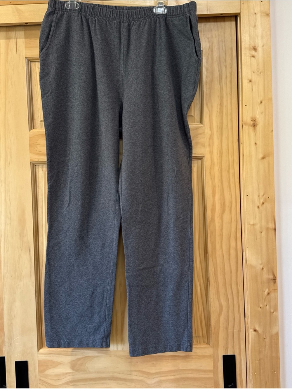 L.L. Bean Gray Pull On Straight Leg Cotton Pants, stretch & pockets Sz XL